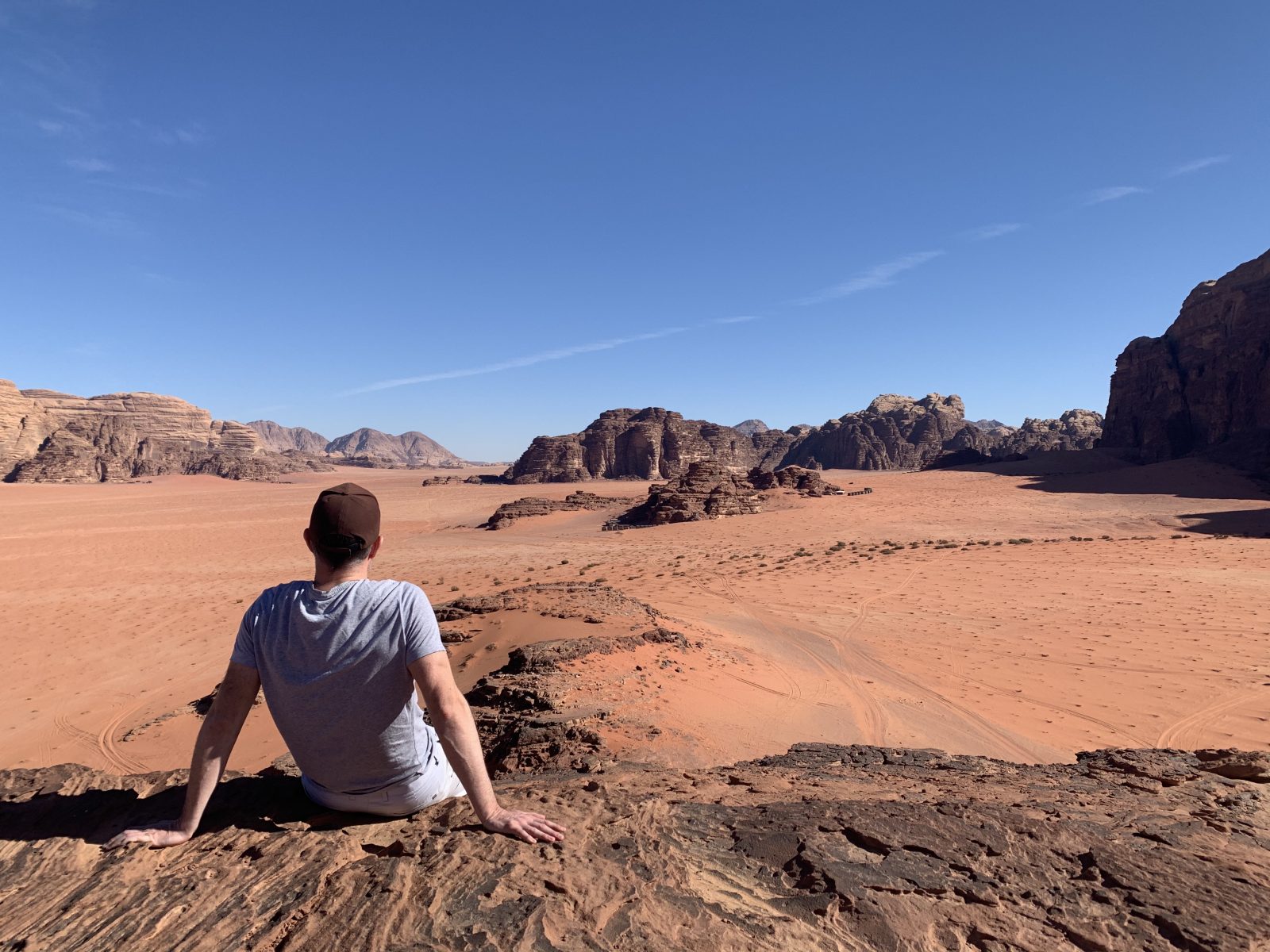 4WDing around Wadi Rum and spending a night in a desert camp